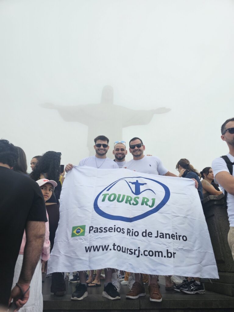 City Tour Um Dia no Rio: Cristo, Pão de Açúcar e Almoço Incluso com a ToursRJ