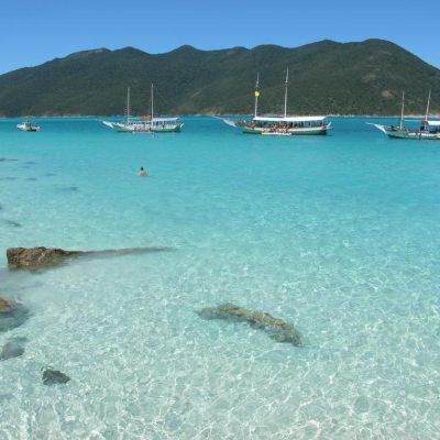 passeio arraial do cabo saindo do rj